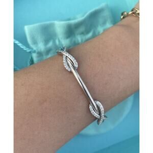 Auth Tiffany & Co. White Gold 750 Diamond Double Infinity Cuff Bracelet - 21.7g